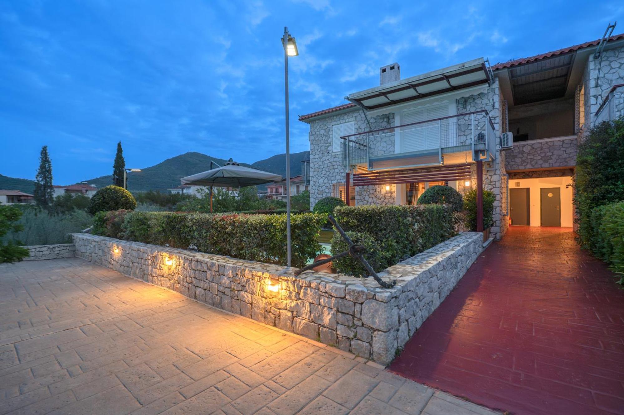 Tyros Boutique Houses Villas Esterno foto